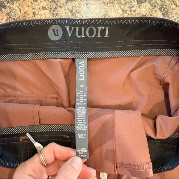 Vuori Cruise Boardshorts Men’s 32 Hazelnut Contigo Performance Stretch NWT - Picture 9 of 9